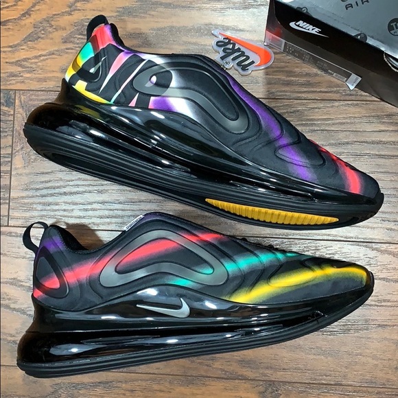 NIKE AIR MAX 720 Black/Metallic Silver - Picture 10 of 16